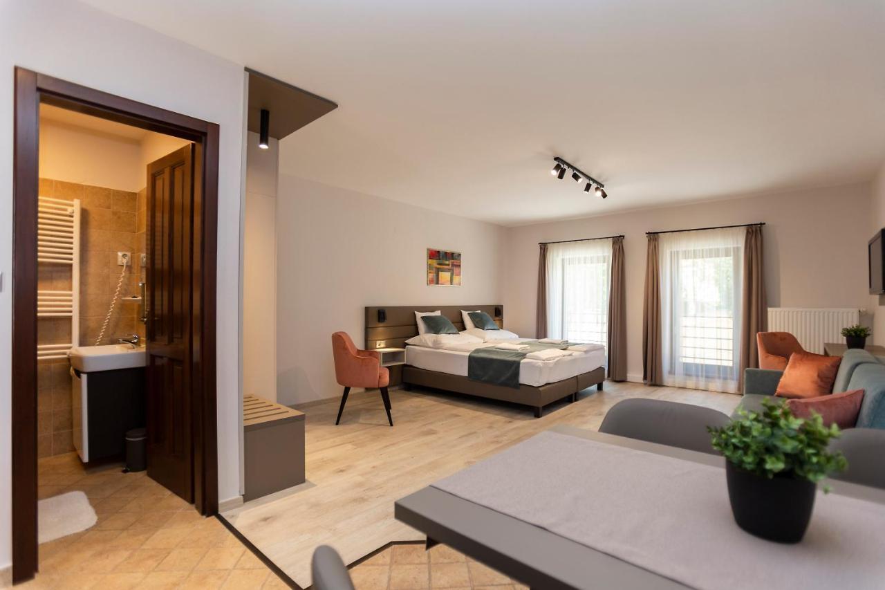 Végvár Spa Apartman Gyula Exterior foto